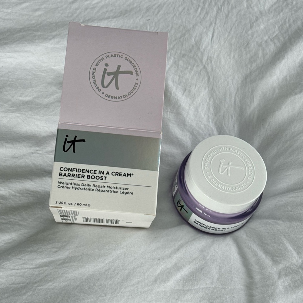 It cosmetics moisturizer New